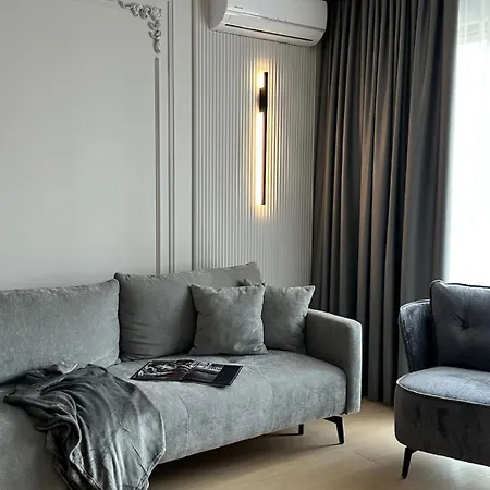 Dom Boutique King's *